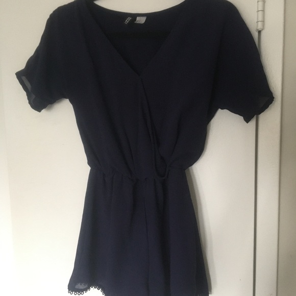 🌺2 for $30🌺 Forever 21 romper (shorts) - Picture 3 of 5